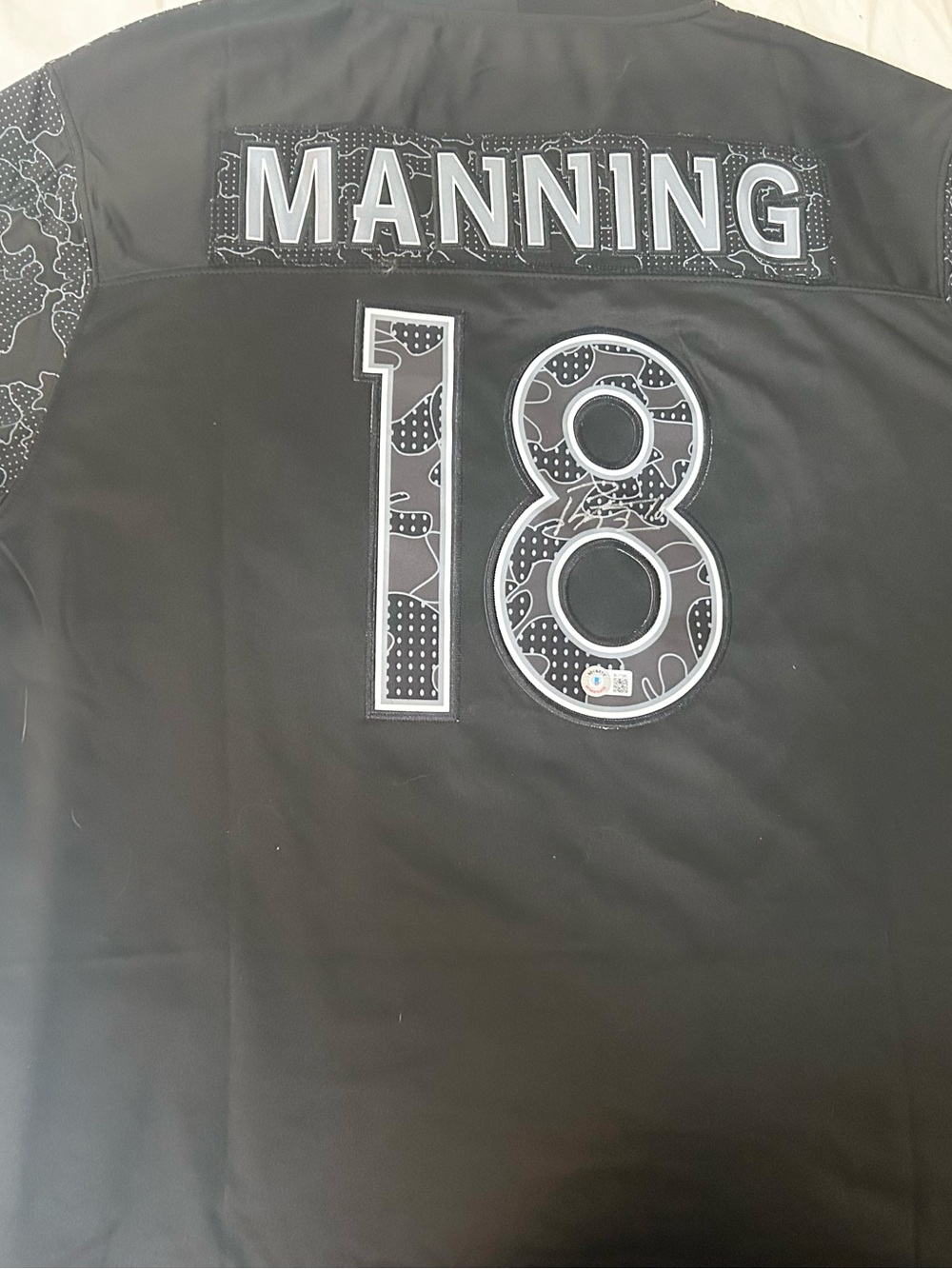 Peyton Manning Signed  Custom Colts XL Jersey Beckett COA NWT